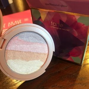 Tarte spellbound glow rainbow highlighter